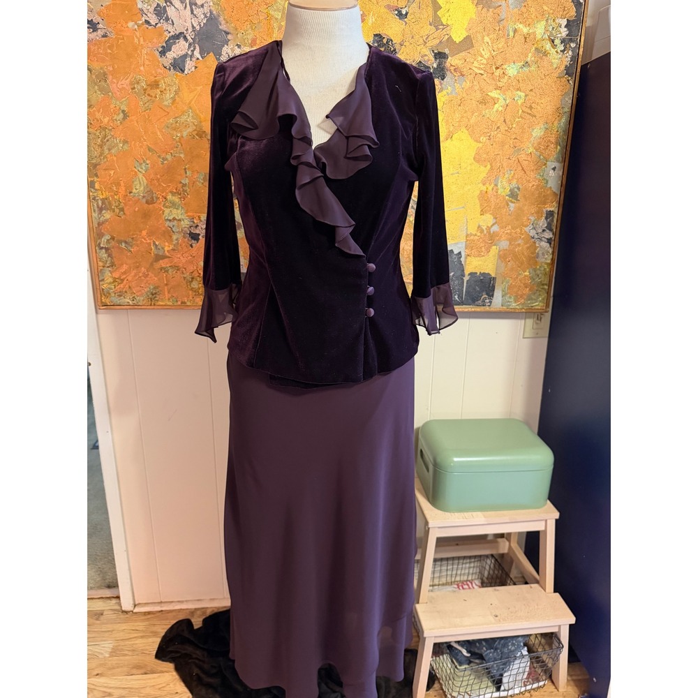 Alex Evenings Plum Purple Velvet Ruffle Top and Maxi Skirt Set Size M